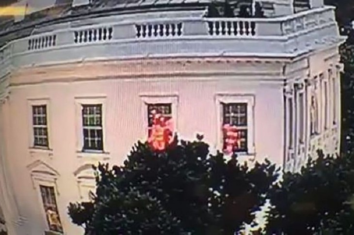 MYSTERY SOLVED. Flashing Red Lights at White House Edition (VIDEO)