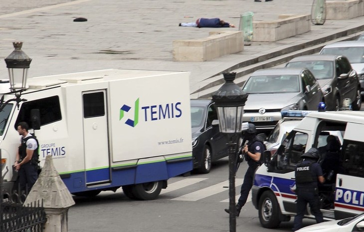 The Motive Of Today's Paris Attacker May Never Be Known