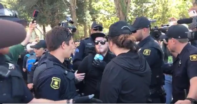 berkeley-antifa-arrest